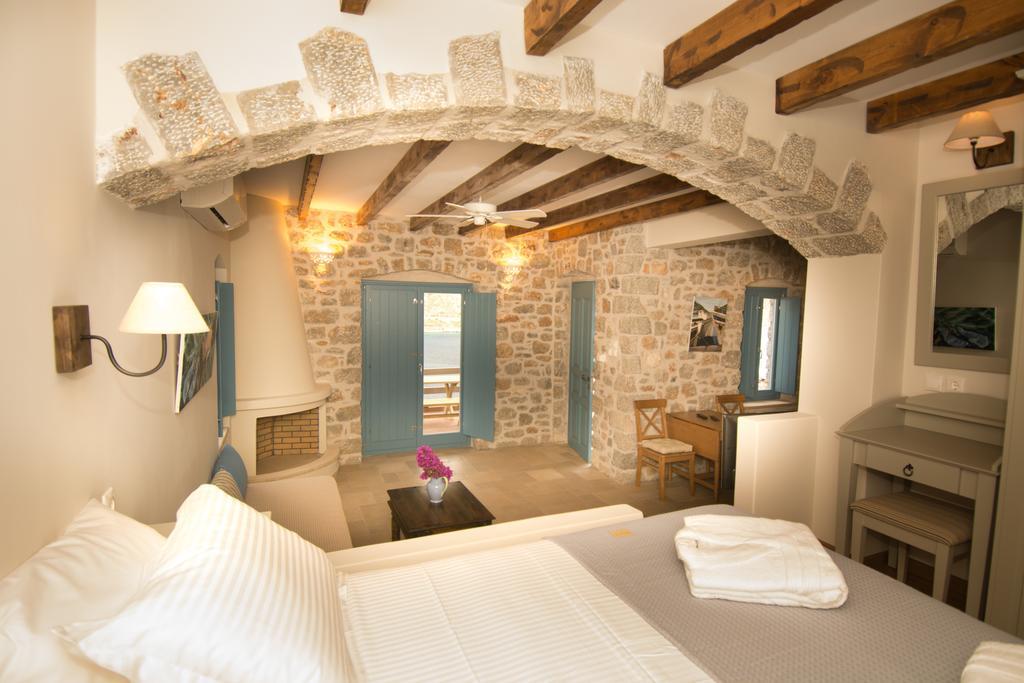 Petra Boutique Homes Arginonda Экстерьер фото