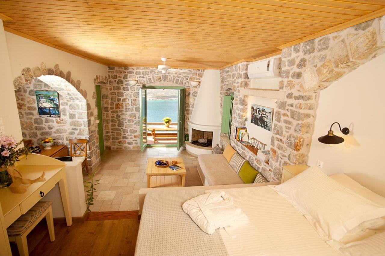 Petra Boutique Homes Arginonda Экстерьер фото